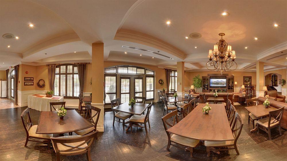 Le St-Martin Hotel & Suites Laval Esterno foto