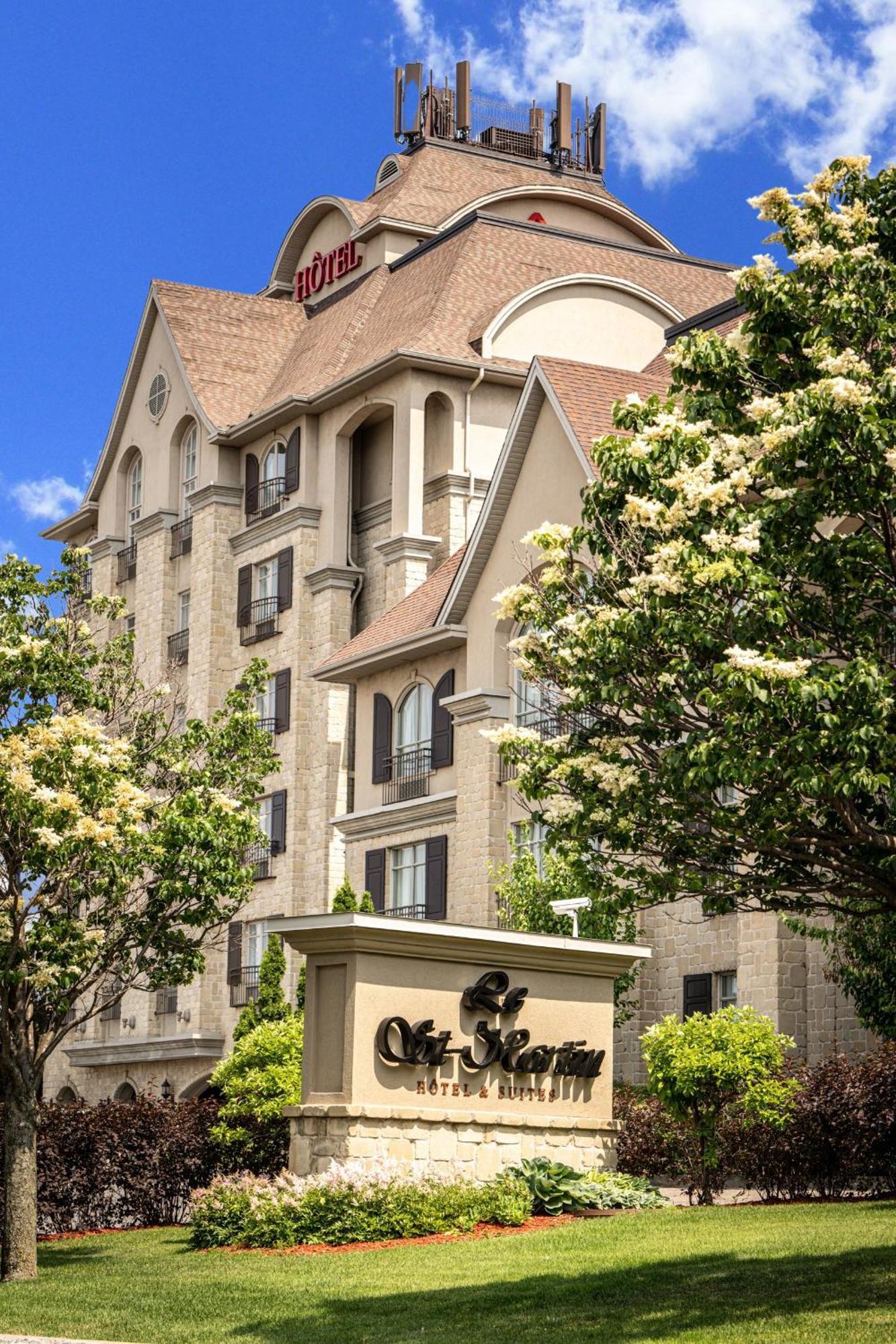 Le St-Martin Hotel & Suites Laval Esterno foto