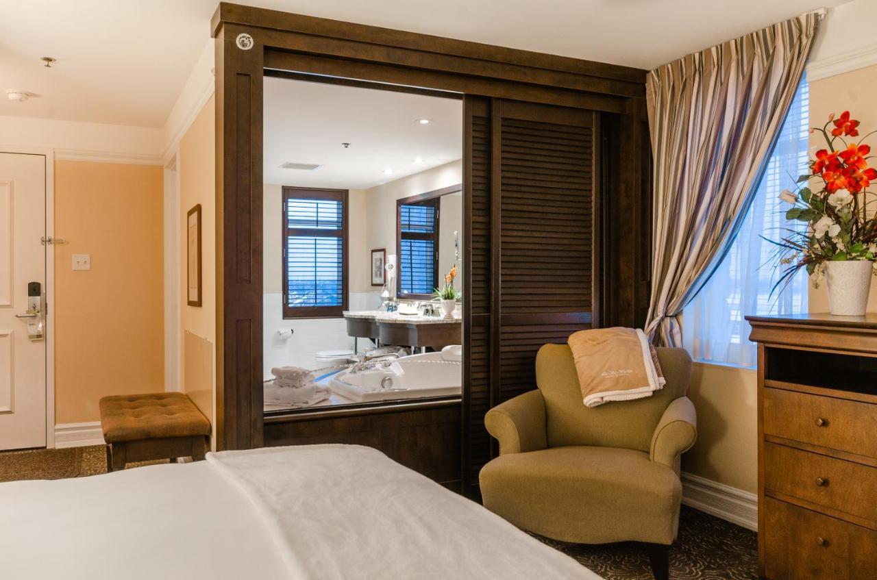 Le St-Martin Hotel & Suites Laval Esterno foto