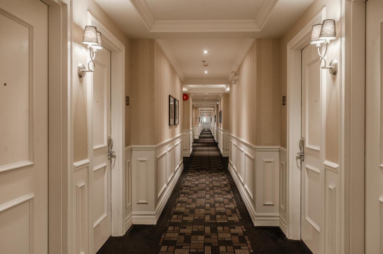 Le St-Martin Hotel & Suites Laval Esterno foto