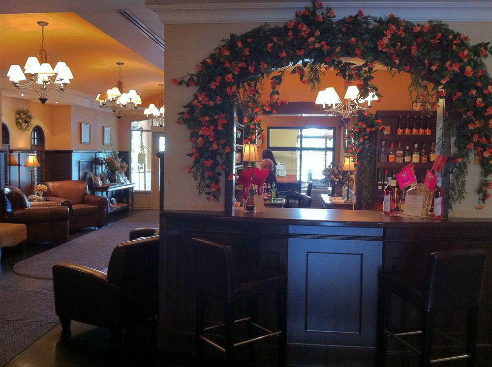 Le St-Martin Hotel & Suites Laval Esterno foto